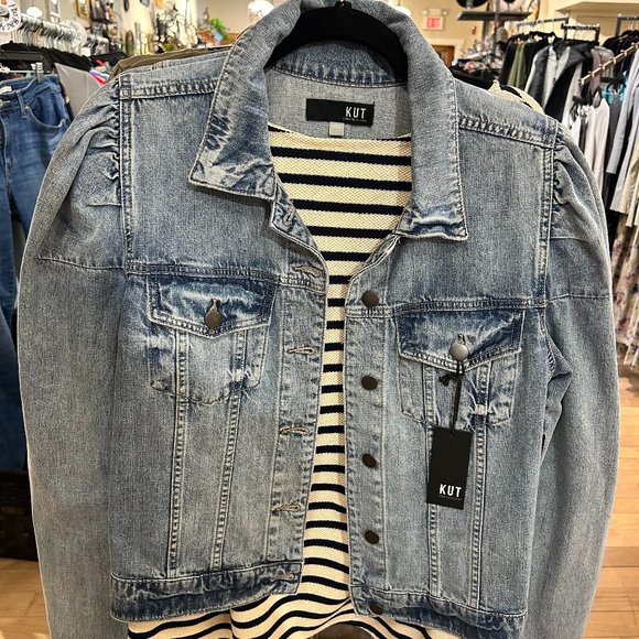 Kut from the Kloth Jackets & Blazers - KUT Julia Trucker Denim Jacket